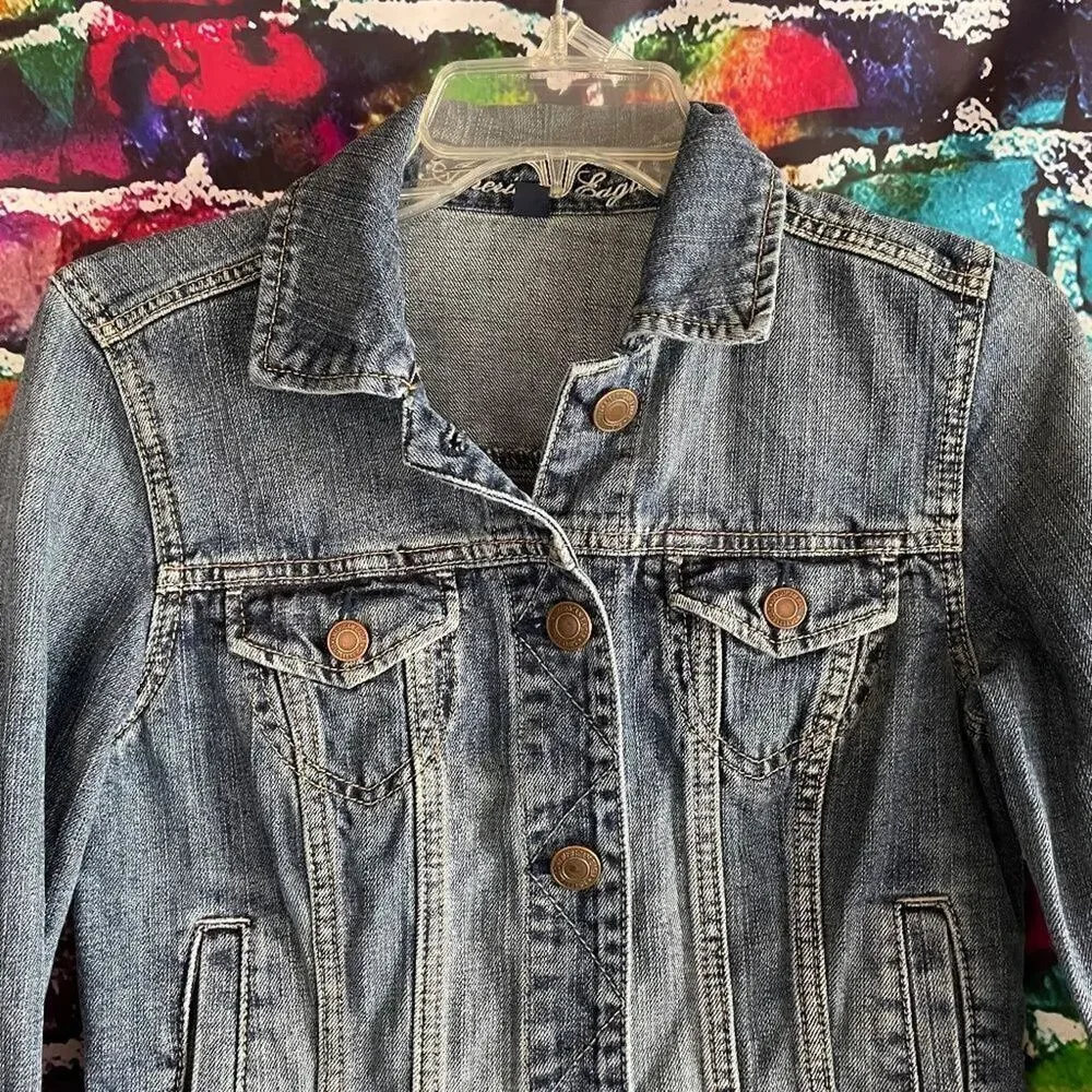 American Eagle Outfitters Woman’s Small Denim Jean Jacket 100% Cotton